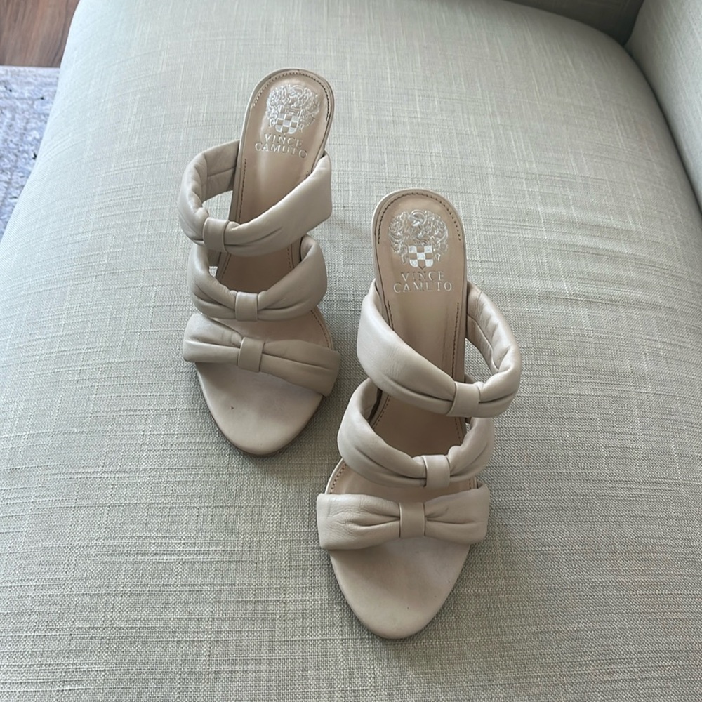 Vince Camuto Soft Pink Bow Heels